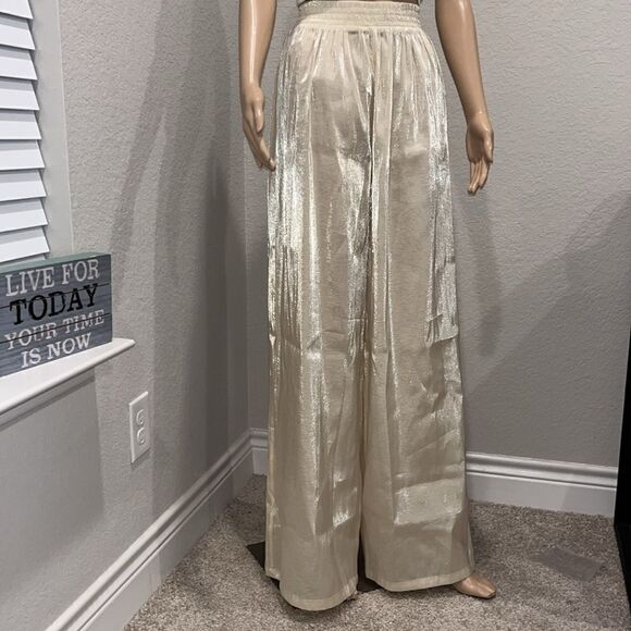 Nwt Babyboo Aurora wide leg pants in champagne color. - Picture 4 of 14